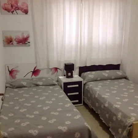 Apartamento 50m De La Playa- Wifi-aire Acondicionado *